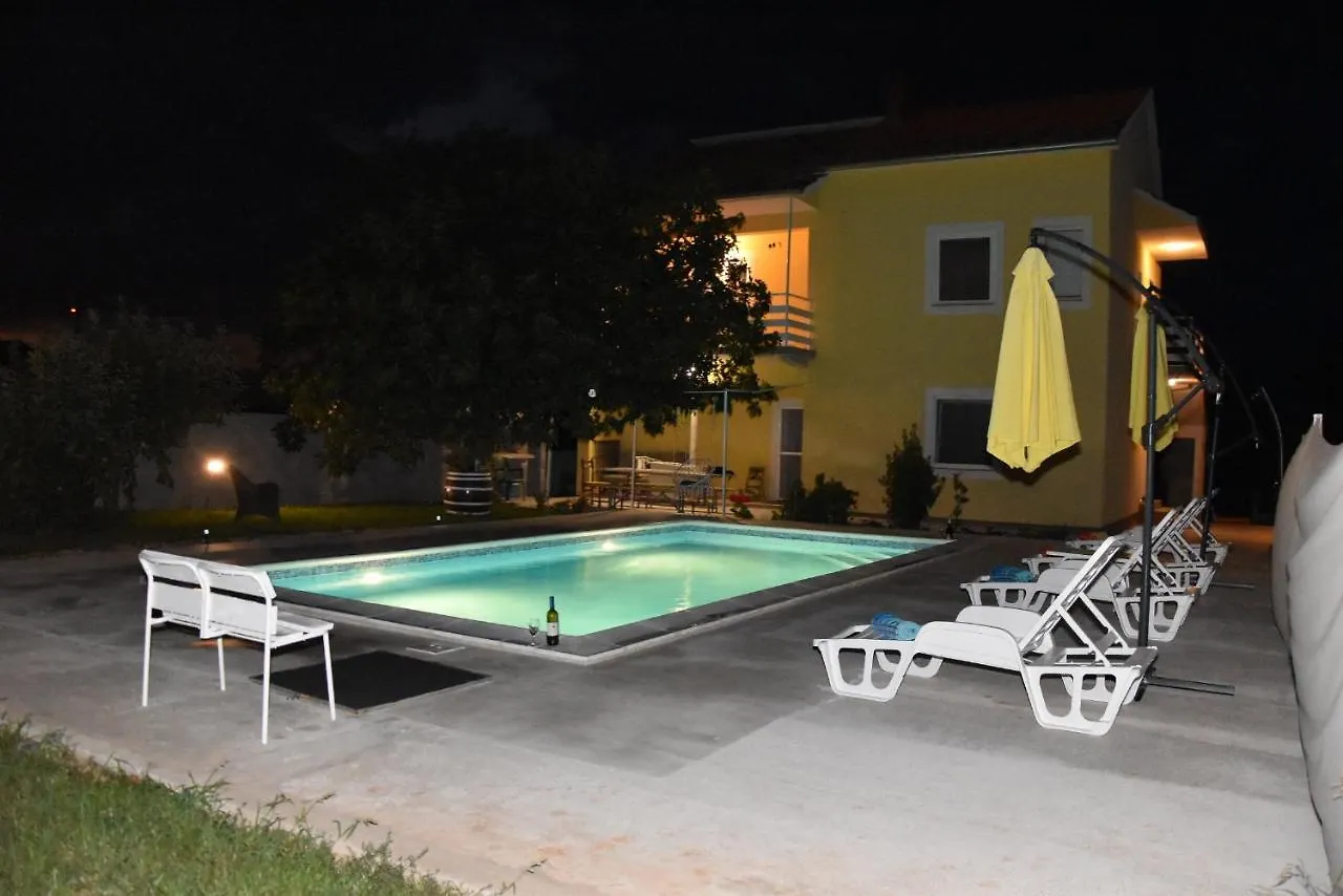 Apartment Villa Kutija Sveti Filip i Jakov